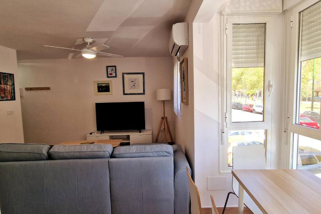 Moderno Apartamento Sevilla Zona Nervion. Wifi/Ac Kültér fotó