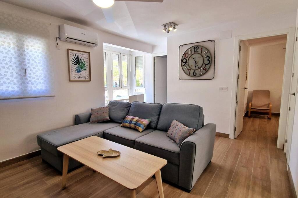 Moderno Apartamento Sevilla Zona Nervion. Wifi/Ac Kültér fotó