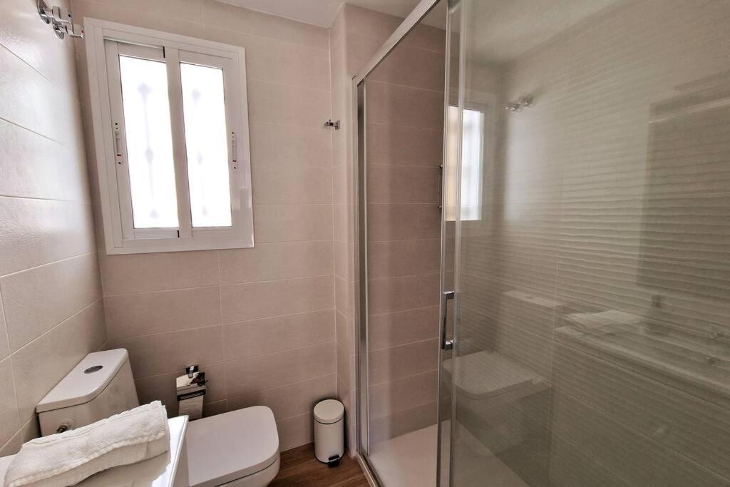 Moderno Apartamento Sevilla Zona Nervion. Wifi/Ac Kültér fotó
